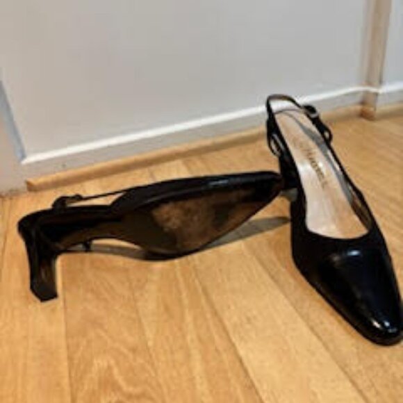 CHANEL Slingback Pump Size 8 1/2 Great Condition!! - Picture 5 of 6